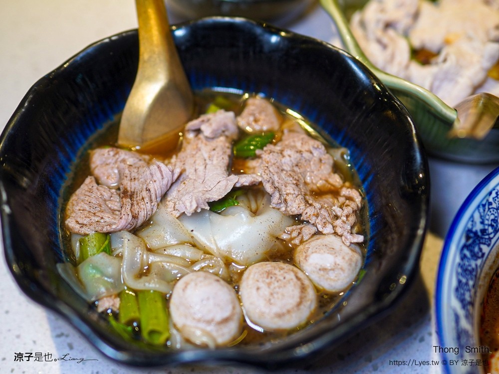 通思密船麵 thong smith 菜單 曼谷船麵 terminal 21 asok 泰國美食 和牛船麵 曼谷必吃