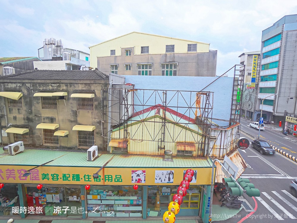 暖時逸旅 早餐 台南住宿 文青復古 國華街 赤嵌樓 永樂市場 台南親子飯店 Somer Hotel 三人房房型 房價
