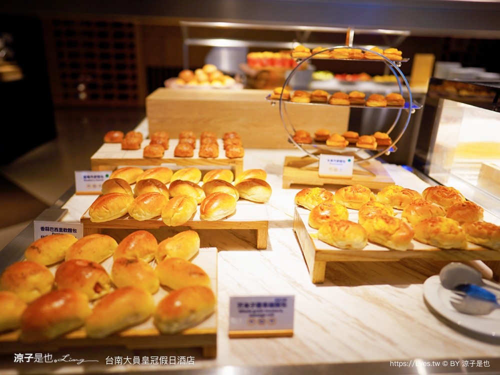 台南 大員皇冠假日酒店 台南安平住宿 親子飯店 泳池 安平 早餐 自助餐 海景房