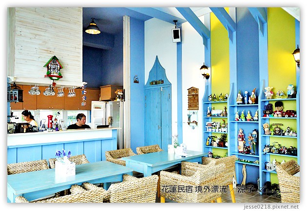 花蓮民宿-境外漂流 花蓮海景民宿-躺在床上就可以看海的發現房型