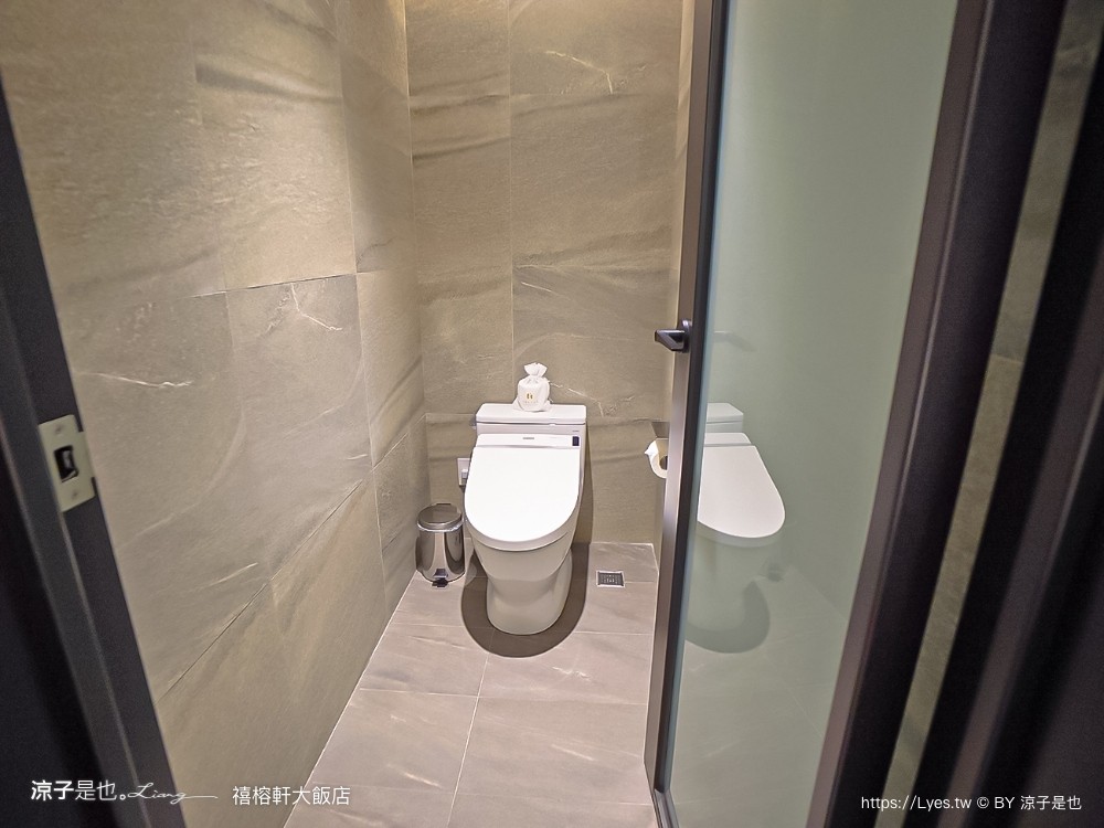 禧榕軒大飯店 台南新開幕 火車站住宿飯店 雙人房 四人房 家庭房 房型開箱 頂樓空中花園泳池 房價