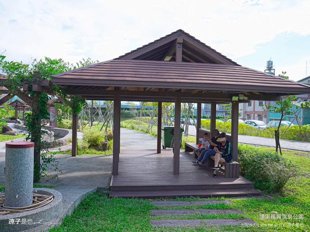 福興溫泉區親子共融公園 埔里 日式溫泉公園 南投景點 溫泉主題 埔里親子公園 泡腳池 攀爬網 沙坑 親子景點