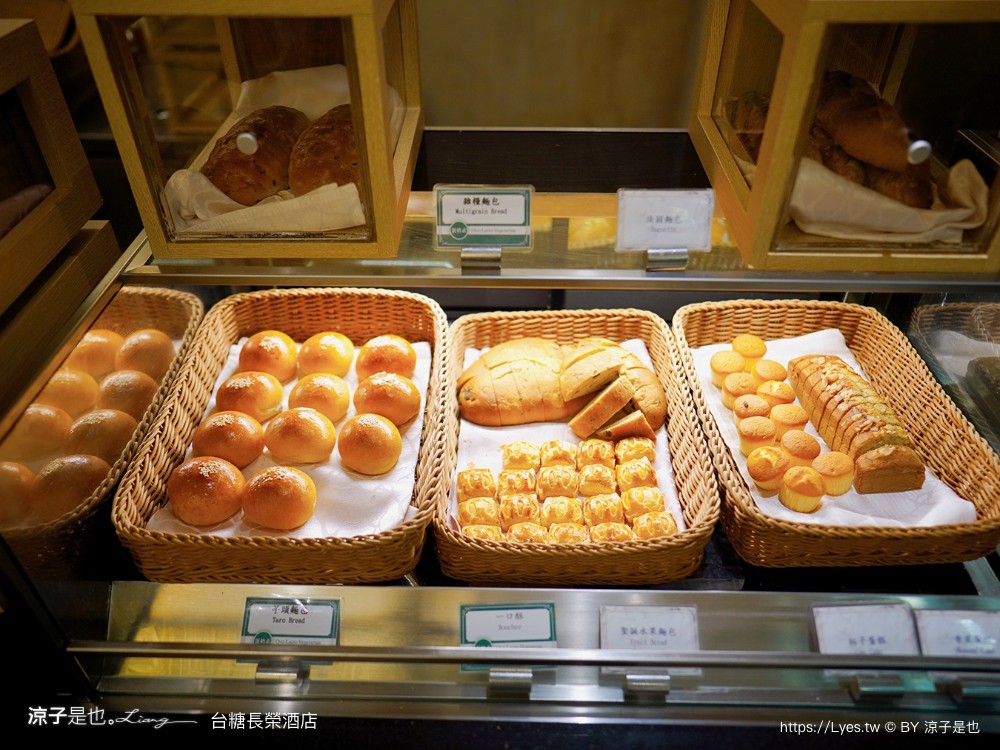 長榮飯店台南 台糖長榮酒店 台南住宿 高鐵假期 長榮桂冠自助餐 優惠 游泳池飯店 長榮早餐 評價 親子 遊戲室