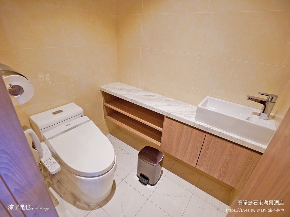 蘭陽烏石港海景酒店 宜蘭頭城住宿 宜蘭親子飯店 龜山島海景房型 童趣親子房 泳池電影院 一泊二食