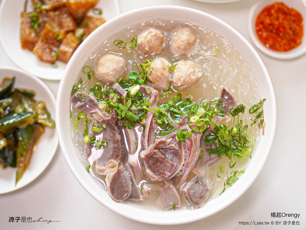 橘起Orengy 橘起 Orengy 台中南屯美食 橘起麵食 橘起菜單 老鴨粉絲 蘭州牛肉麵 平價麵店 大墩路餐廳 櫻桃鴨湯麵 清燉牛肉麵