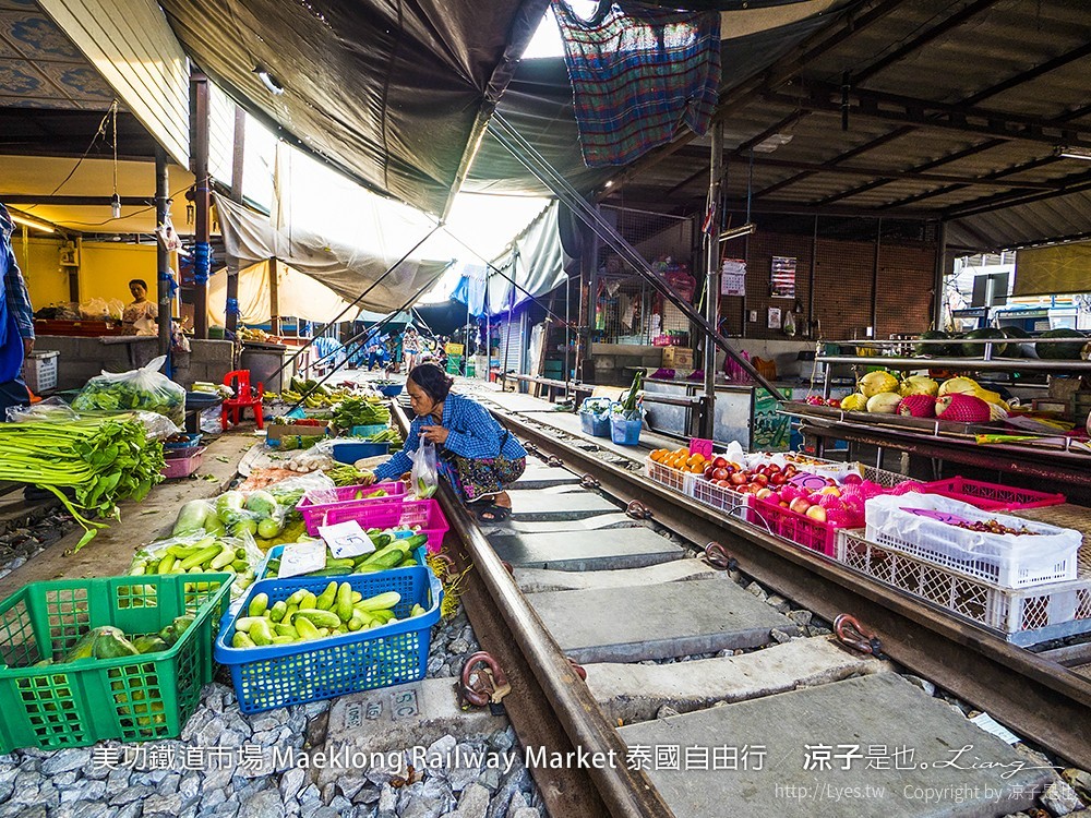 美功鐵道市場 Maeklong Railway Market 泰國自由行