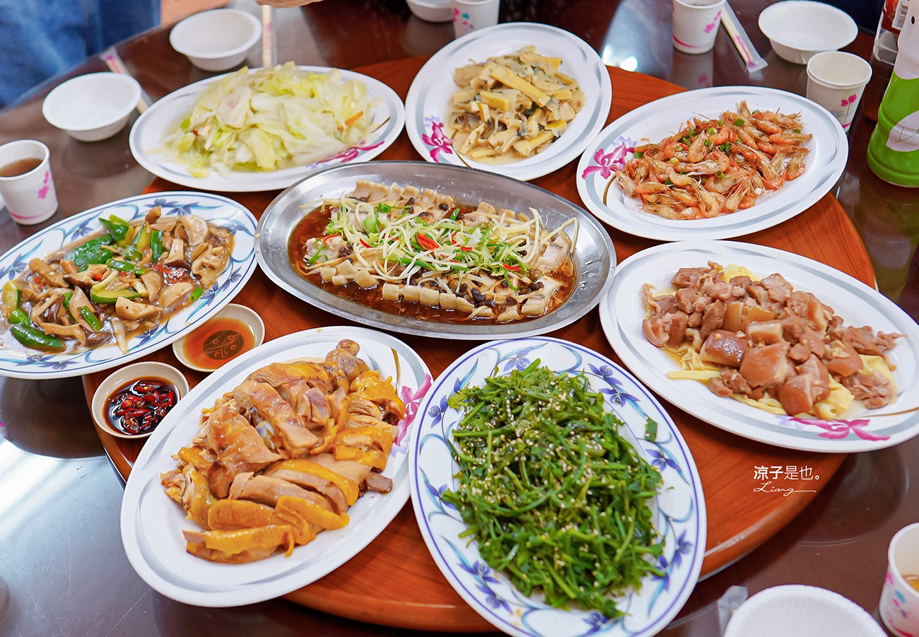 福壽山農場怎麼玩 武陵農場攻略 2022臺中購物節 一日遊 二日遊 門票 民宿房型 住宿 露營 蘋果 楓葉