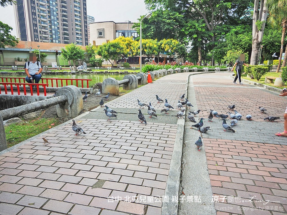 台中-北屯兒童公園 免費雨天親子備案 室內遊戲室、圖書館 雨停還可去玩溜滑梯、沙坑、鞦韆…