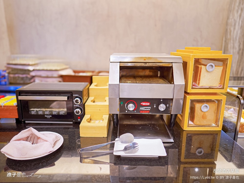 長榮桂冠酒店 台南住宿 台糖長榮台南 游泳池飯店 早餐 評價 親子 遊戲室