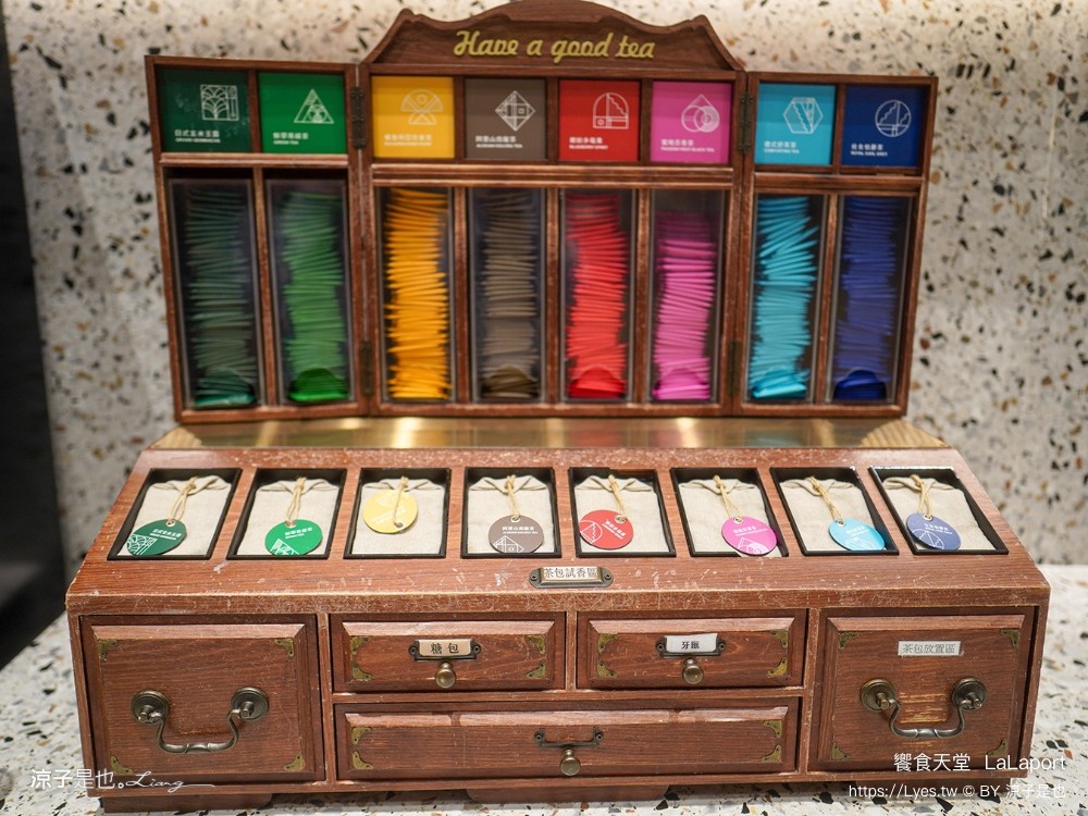 饗食天堂 lalaport 台中吃到飽推薦 必吃料理 台中美食 吃到飽餐廳 buffet 價位 牛排 生魚片 甜點