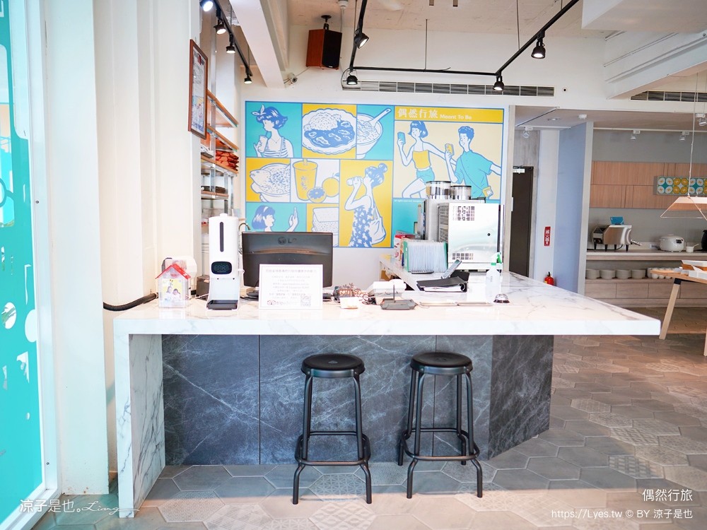 偶然行旅 嘉義飯店 文化路夜市旁 嘉義平價住宿 四人房 車場 文化鹿行旅 房價評價