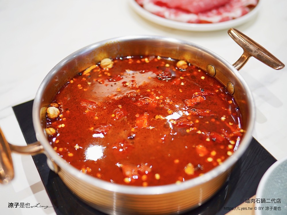 嗑肉石鍋 北屯軍福店 全新二代店 台中火鍋吃到飽推薦 蔬菜 火鍋料 飲料 冰品自助吧 buffet