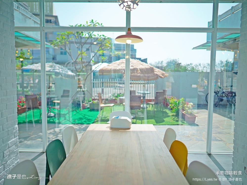 高跟鞋教堂 承意咖啡 菜單 美食推薦 嘉義布袋景點 布袋海景公園 嘉義水上教堂 情侶約會 灰姑娘的玻璃鞋