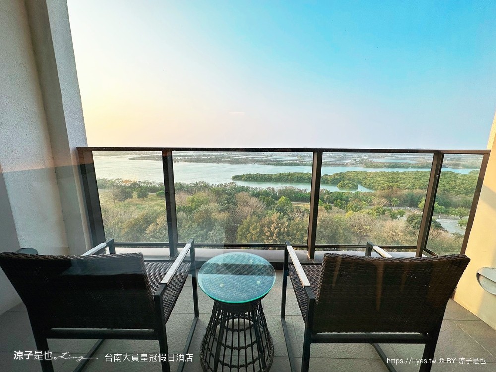 台南 大員皇冠假日酒店 台南安平住宿 親子飯店 泳池 安平 早餐 自助餐 海景房