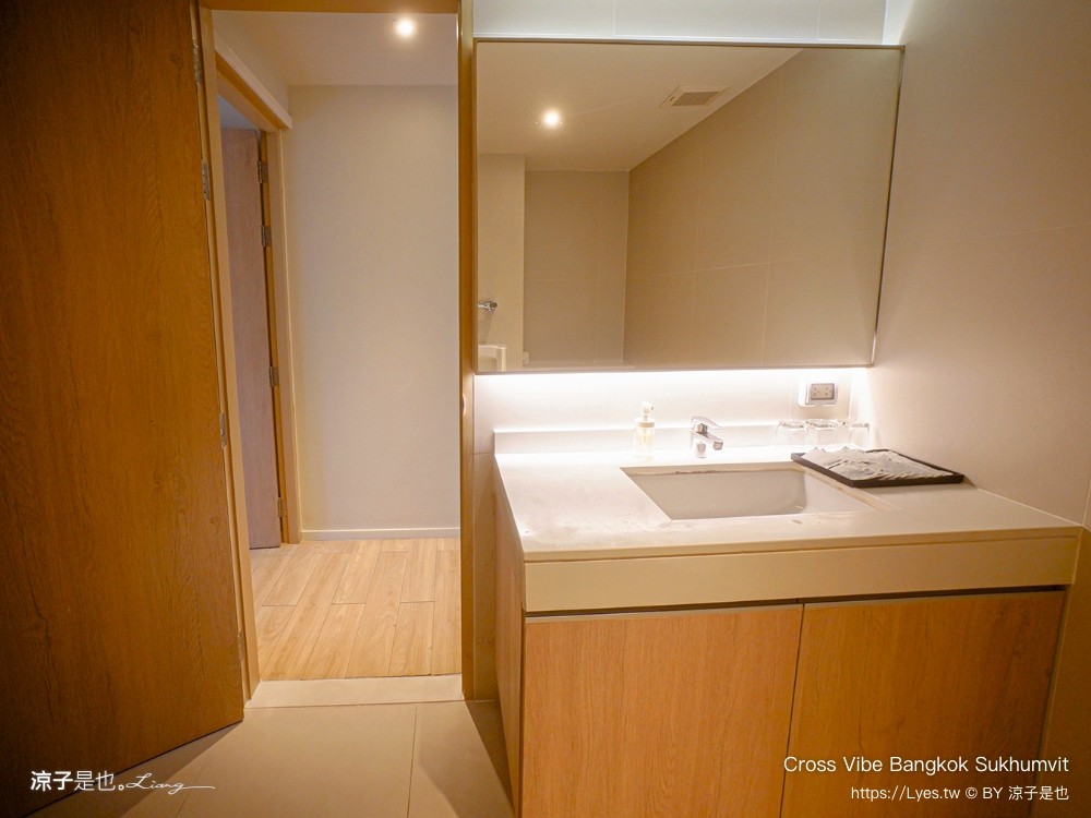 曼谷住宿 Cross Vibe Bangkok Sukhumvit 泰國飯店 四星級 親子飯店推薦 bts on nut 公寓式旅店 房價 交通 素坤逸