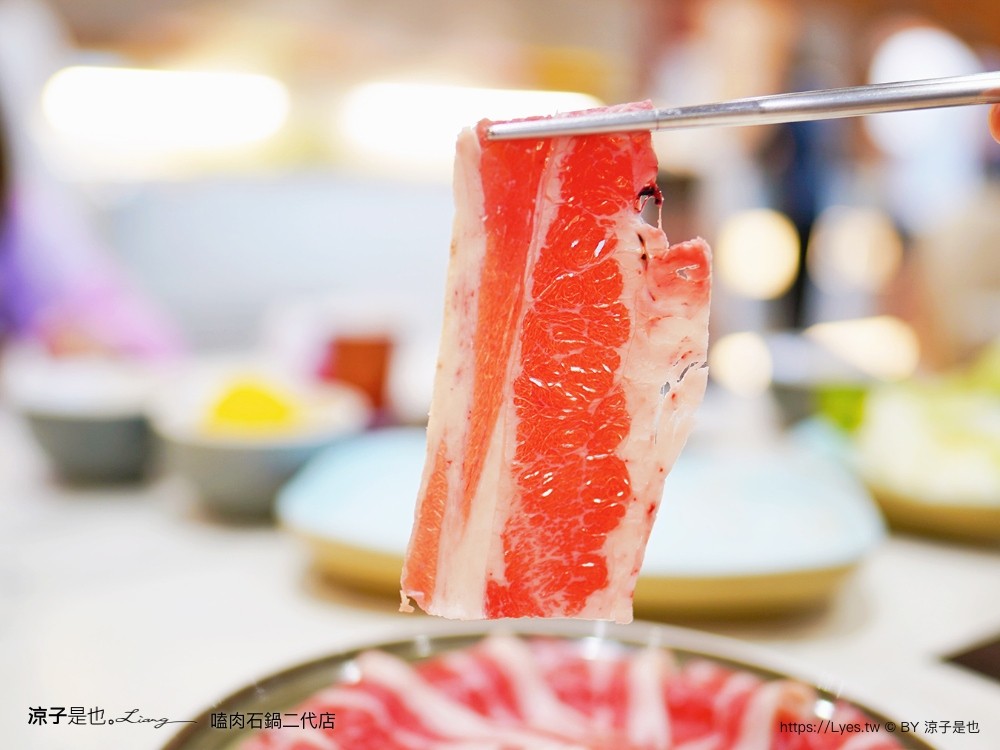 嗑肉石鍋 北屯軍福店 全新二代店 台中火鍋吃到飽推薦 蔬菜 火鍋料 飲料 冰品自助吧 buffet