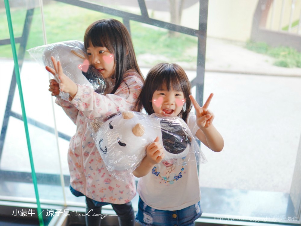 小蒙牛頂級麻辣養生鍋 台中 台灣大道餐廳 麻辣火鍋吃到飽 哈根達司 和牛 美食 菜單 優惠 兒童節活動