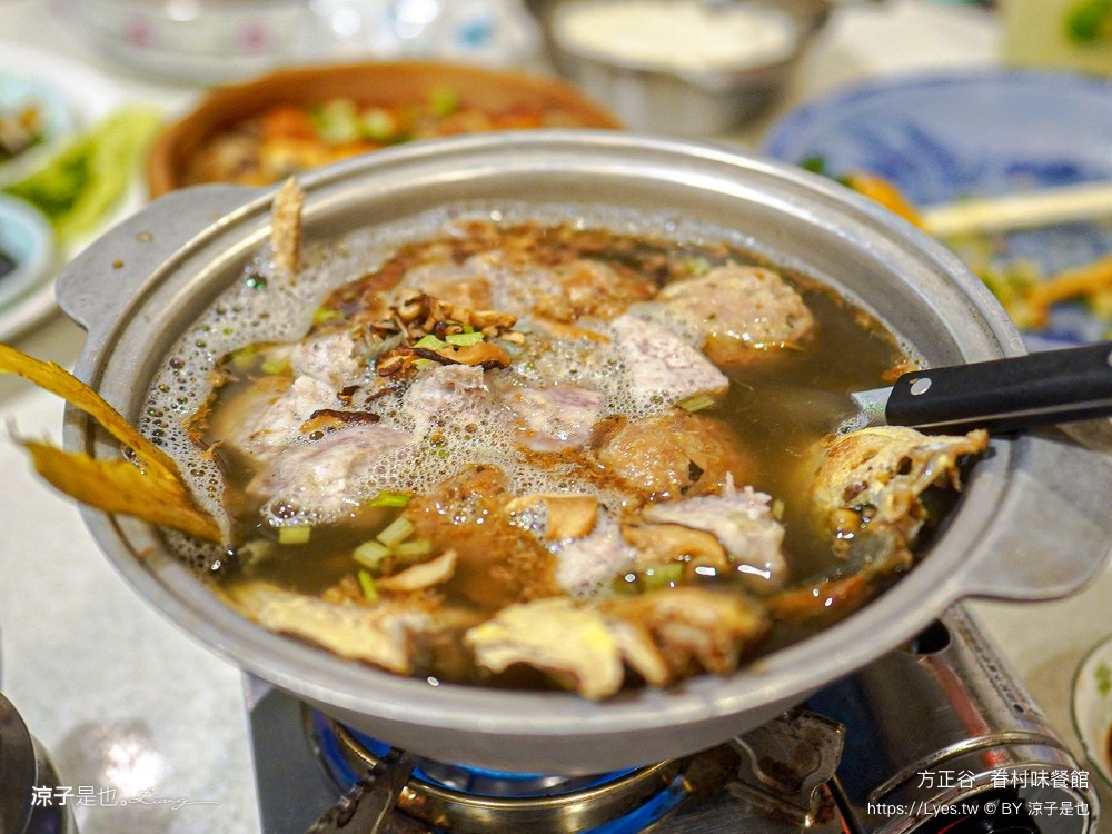 方正谷眷村味餐館 台中餐廳 方正谷菜單 年菜預訂 眷村文物館 台中景點 復古餐廳 懷舊合菜推薦 台中美食推薦 台式料理