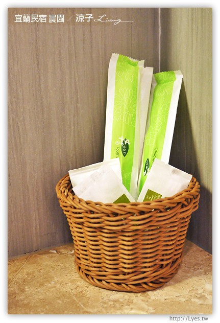 宜蘭民宿-晨園民宿-靠近傳藝中心，每間房都有陽台可以放空的宜蘭民宿