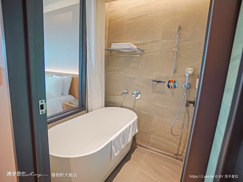 禧榕軒大飯店 台南新開幕 火車站住宿飯店 雙人房 四人房 家庭房 房型開箱 頂樓空中花園泳池 房價