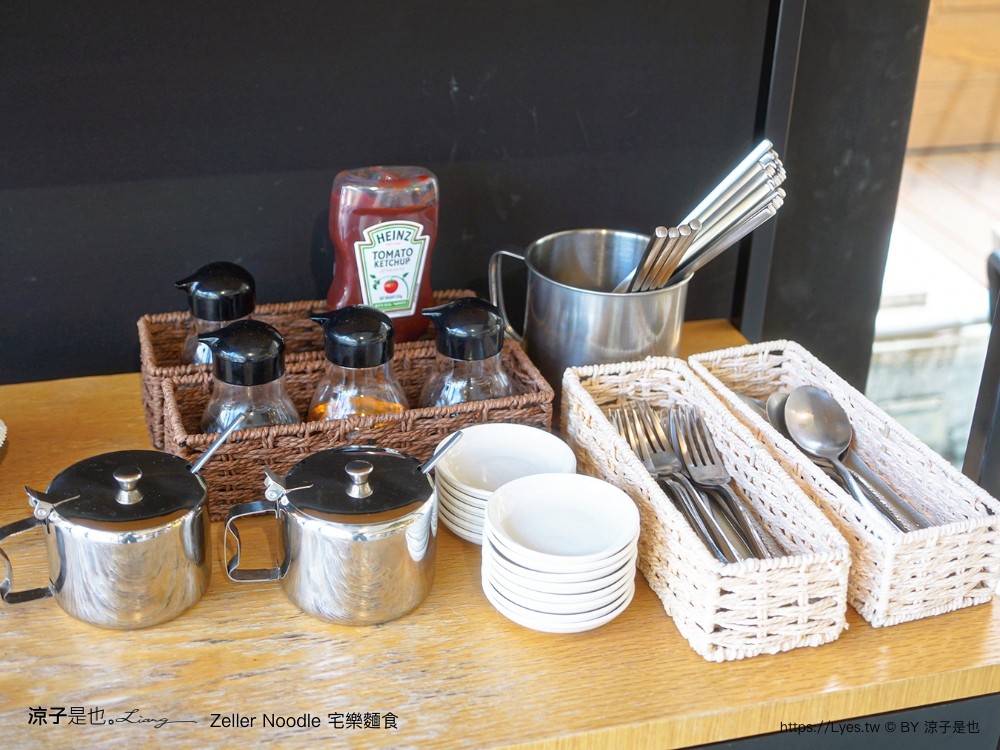 宅樂麵食 zeller noodle 台中美食 牛肉麵 菜單 宅樂建國店 露營風早午餐 網美文青 麵食小吃