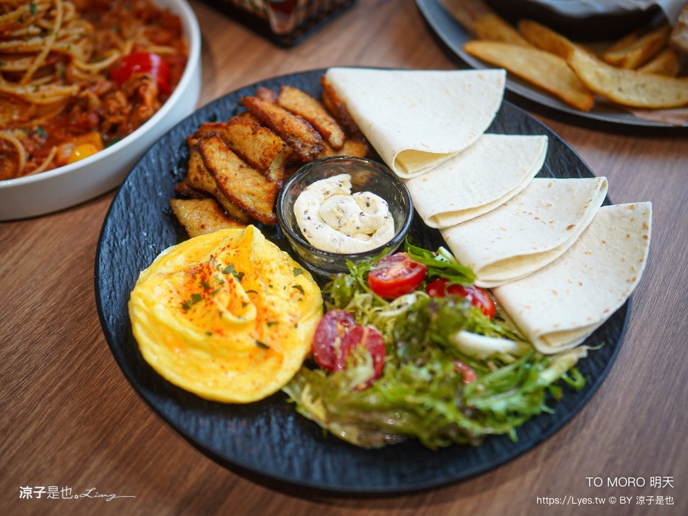 TO MORO 明天 台中早午餐 北屯新開幕 台中美食 台中北屯餐廳 文青咖啡館