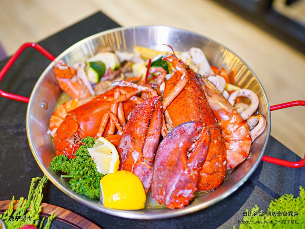 斑比跳跳 苗栗住宿 三灣棕櫚灣 頂級豪華 苗栗親子景點 露營車房型 價位優惠 評價