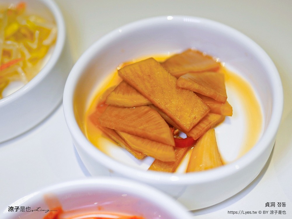 貞洞 菜單 台中韓式料理 韓國人 逢甲夜市美食 豬肉湯飯 海鮮煎餅 馬鈴薯燉排骨湯、辣炒魷魚 醃烤豬肉