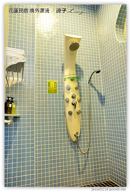 花蓮民宿-境外漂流 花蓮海景民宿-躺在床上就可以看海的發現房型