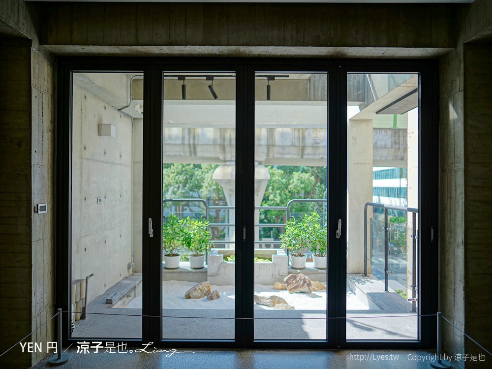 YEN円 菜單 台中北屯咖啡館 藝廊 清水模建築 水泥拿鐵 司康輕食 新開幕 捷運店美食