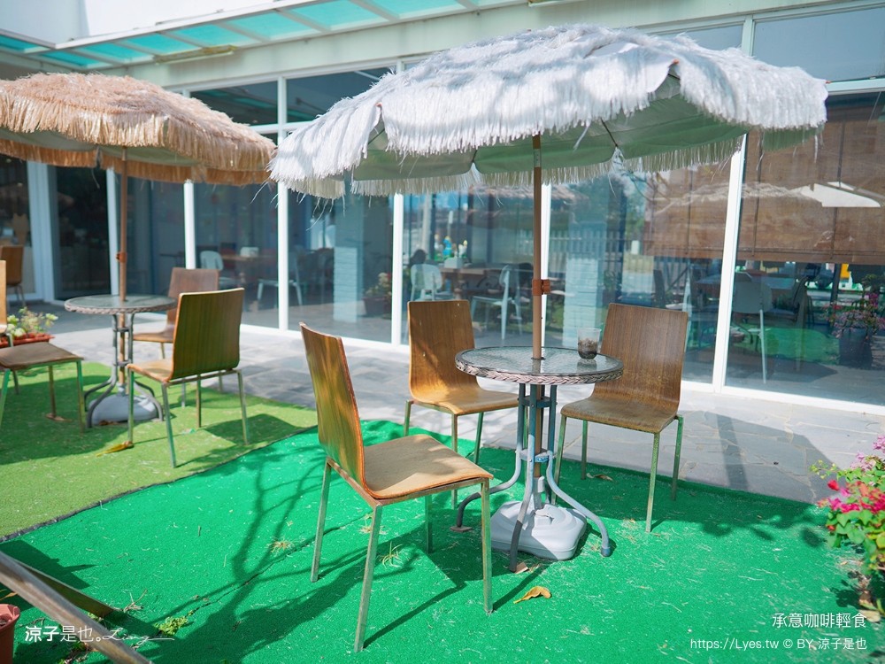 高跟鞋教堂 承意咖啡 菜單 美食推薦 嘉義布袋景點 布袋海景公園 嘉義水上教堂 情侶約會 灰姑娘的玻璃鞋