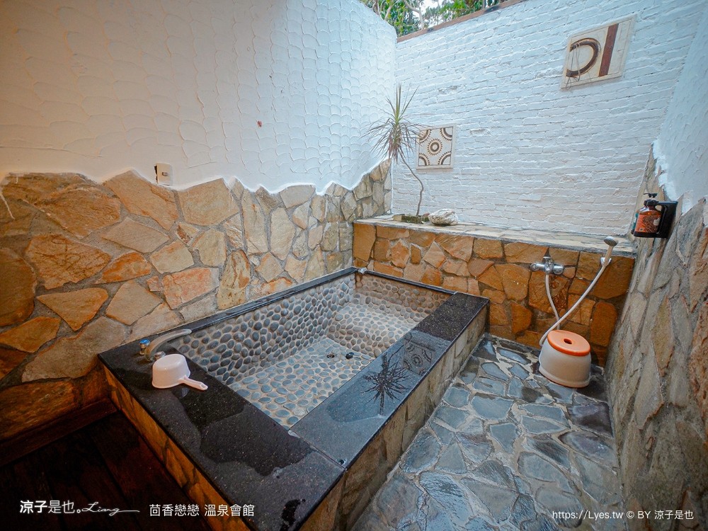 四重溪 茴香戀戀溫泉會館 屏東 溫泉住宿推薦 湯屋愛 水療spa池 露天風呂 大眾溫泉池