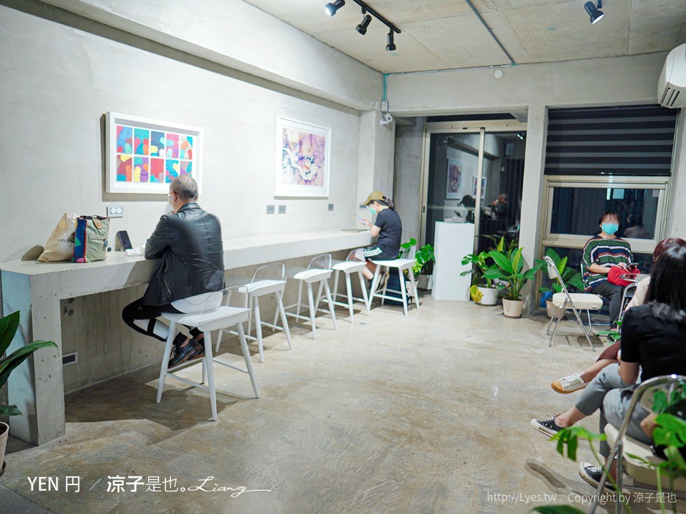 YEN円 菜單 台中北屯咖啡館 藝廊 清水模建築 水泥拿鐵 司康輕食 新開幕 捷運店美食