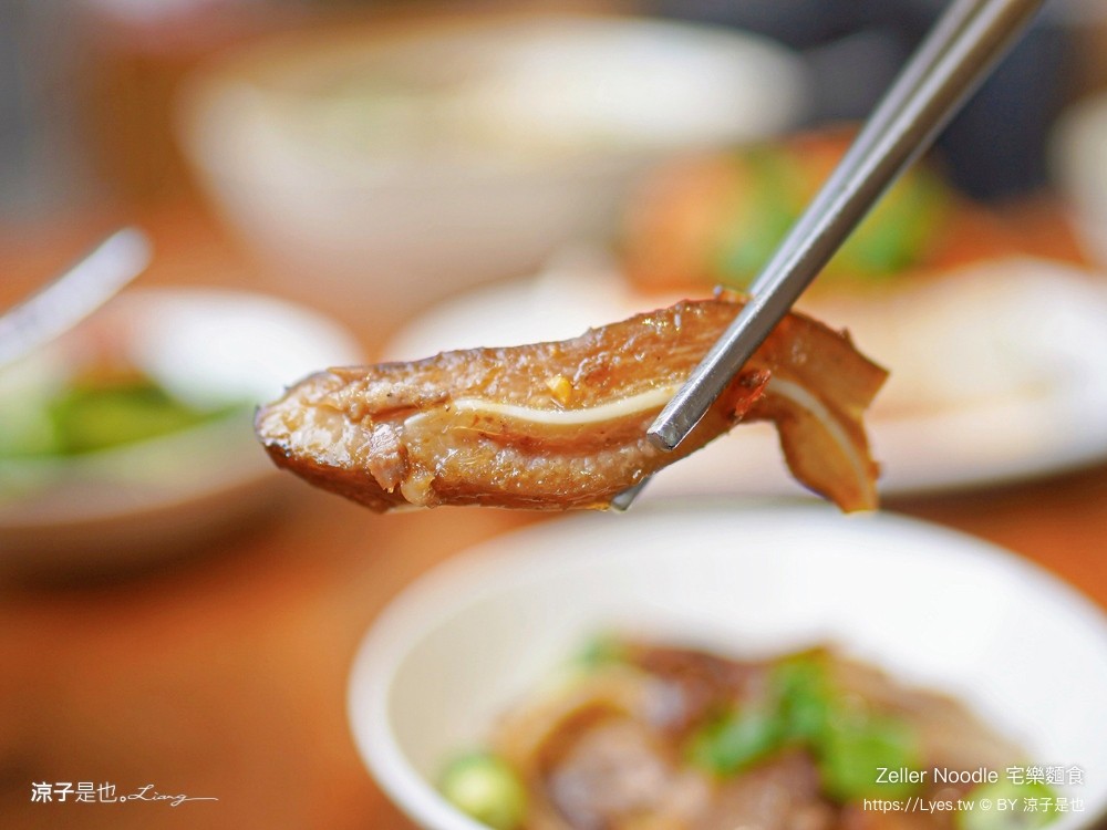 宅樂麵食 zeller noodle 台中美食 牛肉麵 菜單 宅樂建國店 露營風早午餐 網美文青 麵食小吃