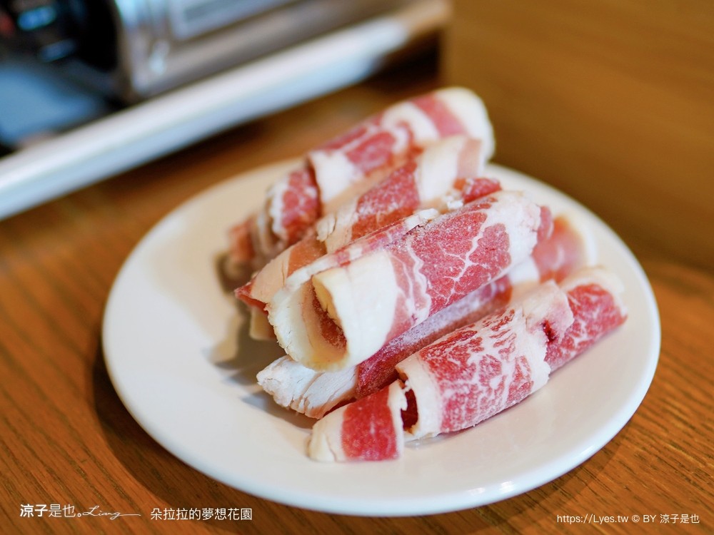 朵拉拉的夢想花園 菜單 嘉義景觀餐廳 東石美食 歐式建築 火鍋 豬腳排餐 嘉義庭園餐廳