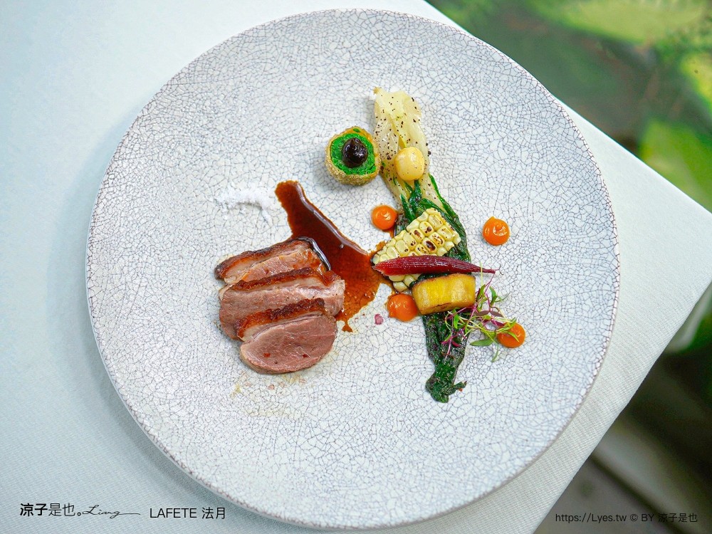 lafete．法月 菜單 台中 法式料理 約會慶生餐廳 玻璃屋 老宅 庭園餐廳 台中西區 景觀餐廳 午間套餐 晚餐 假日套餐 訂位