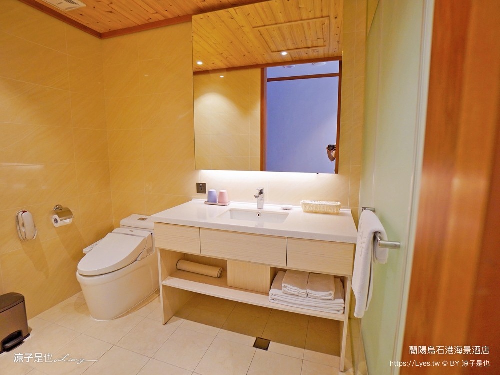 蘭陽烏石港海景酒店 宜蘭頭城住宿 宜蘭親子飯店 龜山島海景房型 童趣親子房 泳池電影院 一泊二食
