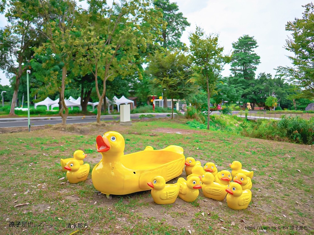 清水那方 彰化親子景點 氣墊兒童戲水池 沙坑 泡腳 餐廳 野餐 豪華懶人露營 溫泉泡湯