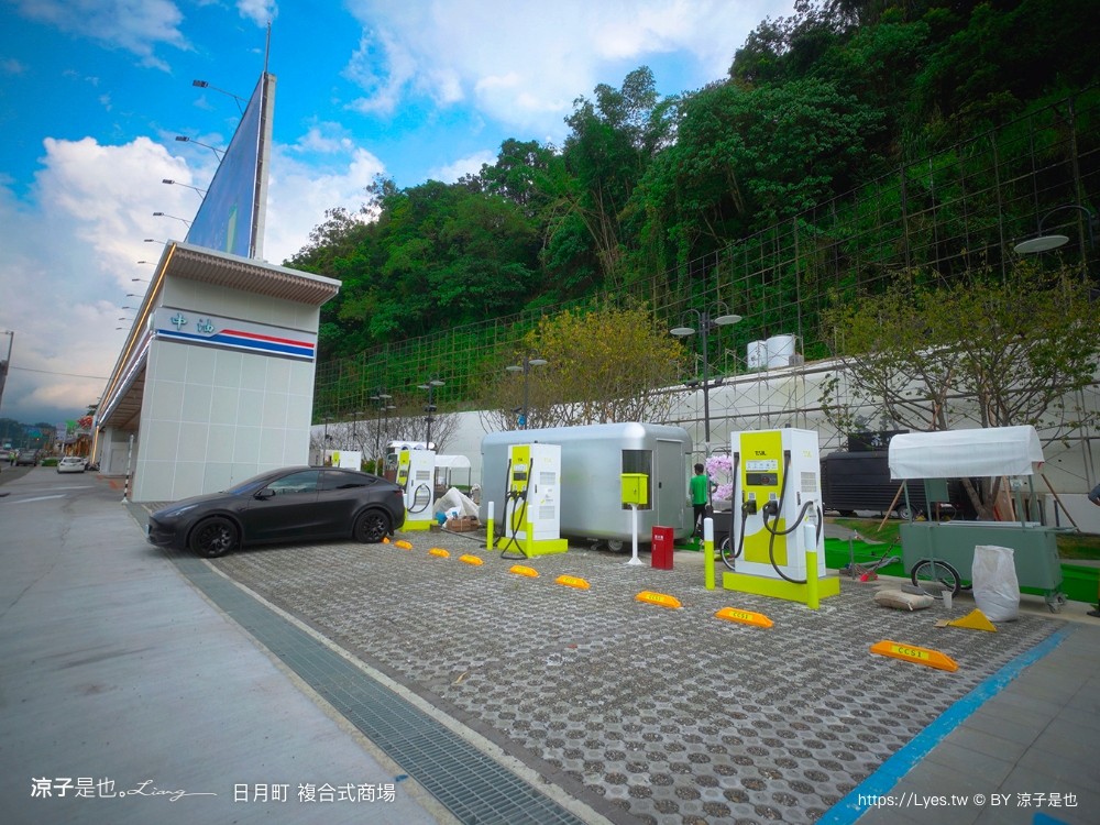 日月町複合式商場 埔里景點 南投休息站 日本蔦屋書店 日月潭景點 休息站 南投全新地標 新景點 浮拉格 地址 hizuki town
