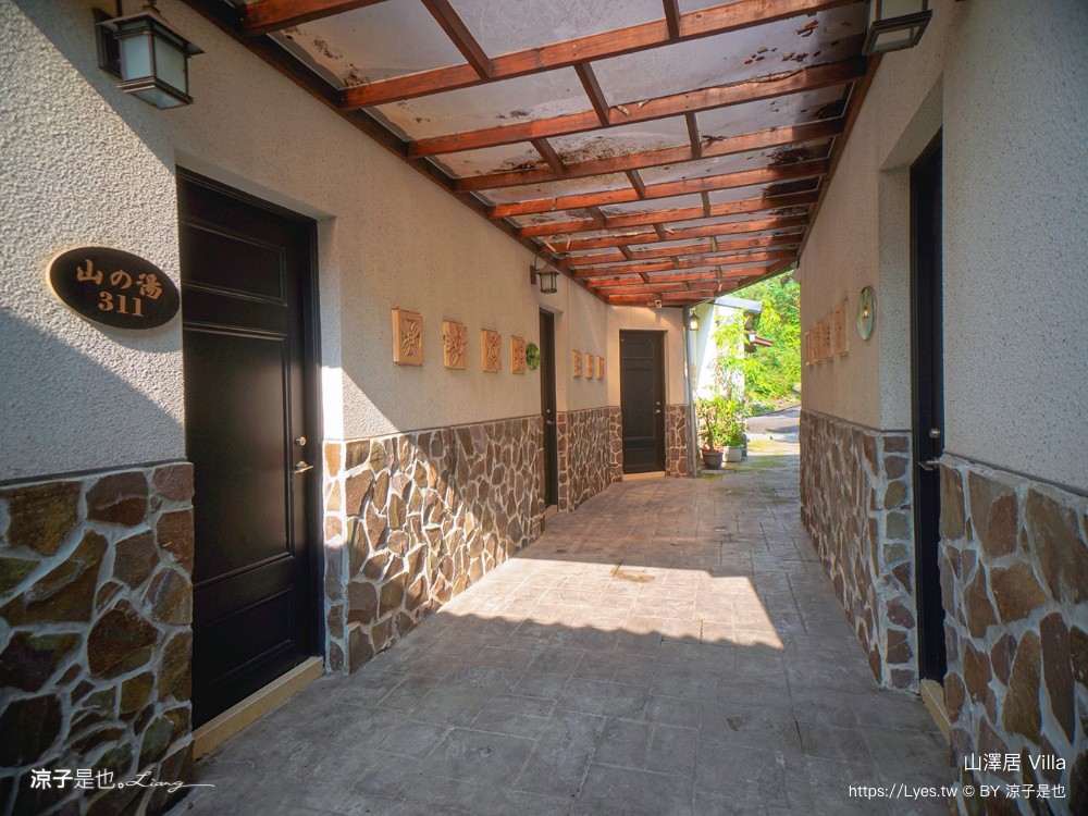 山澤居villa溫泉小木屋 寶來溫泉渡假小木屋 高雄六龜寶來溫泉住宿 親子住宿 湯屋 評價 泳池房型