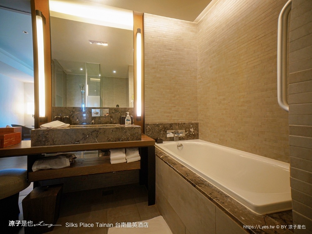 台南晶英酒店 台南住宿 星級飯店 親子飯店 房型 泳池 早餐 兒童遊戲室 餐廳 silks place tainan