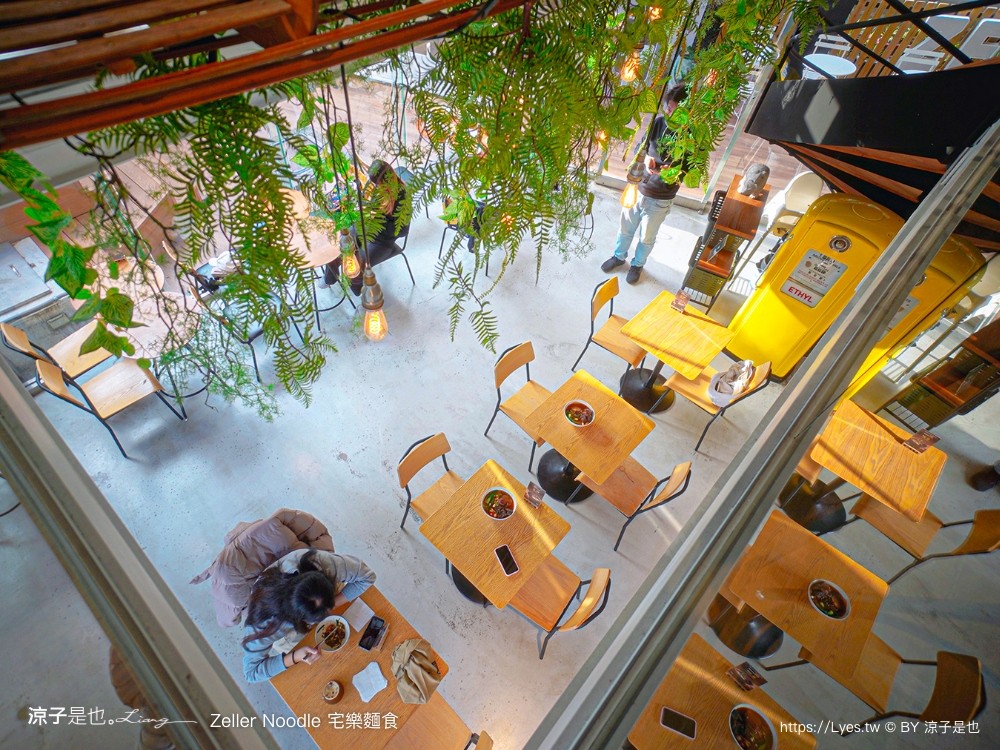 宅樂麵食 zeller noodle 台中美食 牛肉麵 菜單 宅樂建國店 露營風早午餐 網美文青 麵食小吃