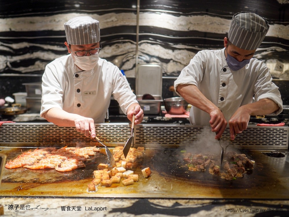 饗食天堂 lalaport 台中吃到飽推薦 必吃料理 台中美食 吃到飽餐廳 buffet 價位 牛排 生魚片 甜點