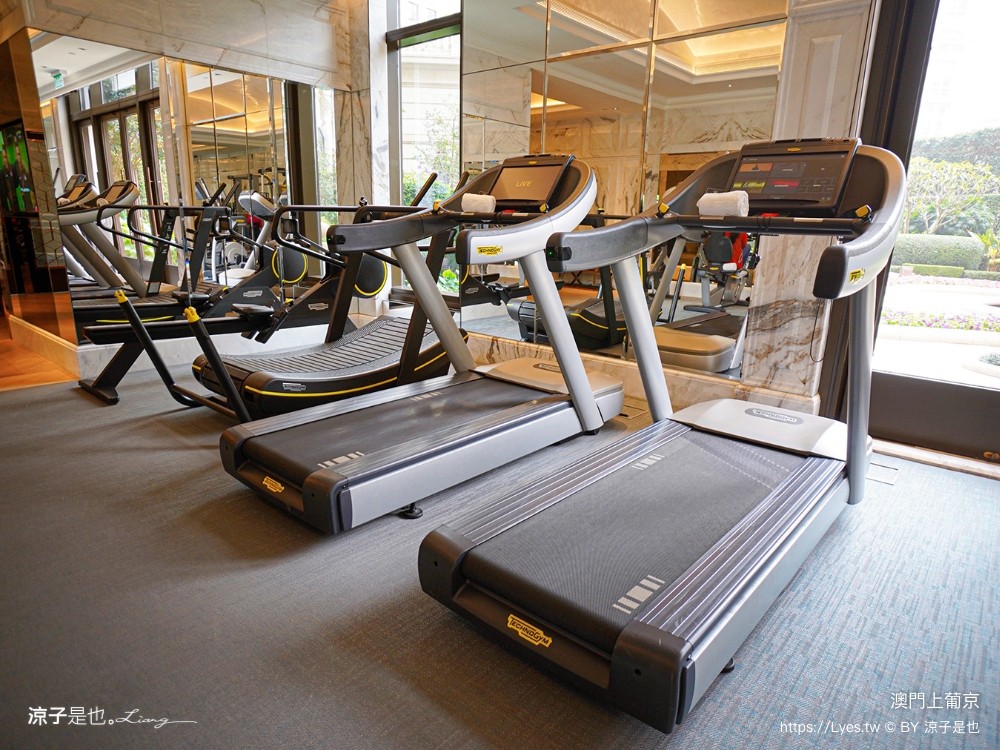 上葡京綜合度假村 澳門飯店推薦 澳門 上葡京酒店 位置 穿梭接泊巴士 早餐 自助山 buffet 泳池 房價 親子住宿 兒童設施