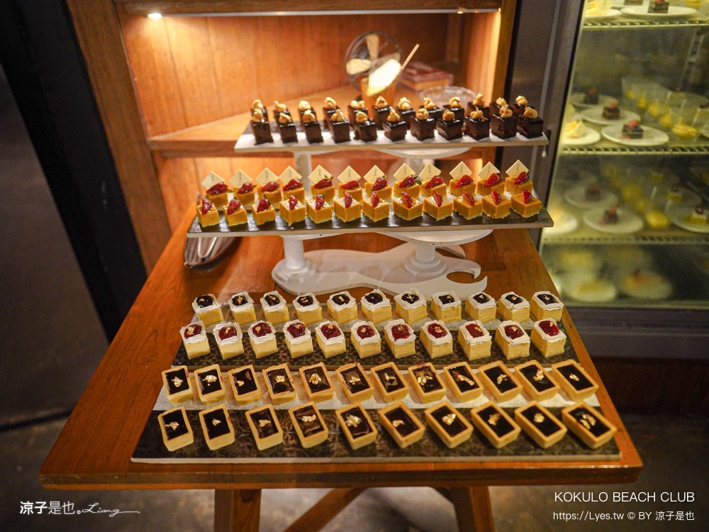 Kokulo Beach Club 泰國攀牙美食 Khao Lak 吃到飽 La Vela Khao Lak 泰國龍蝦吃到飽 海鮮燒烤 Buffet 海邊火舞表演 調酒秀 泰國攀牙美食 khao lak 吃到飽 la vela 泰國龍蝦吃到飽 海鮮燒烤 buffet 海邊火舞表演 調酒秀