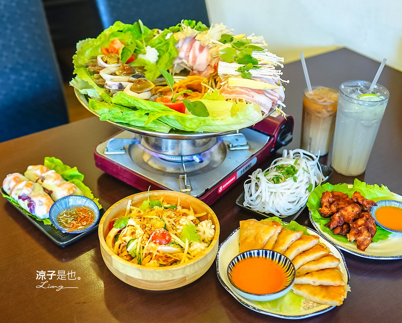 台中-越好吃越南料理(附菜單) 大里超人氣美食餐廳 阮小姐推推鍋料多澎派 台中文青質感小餐館