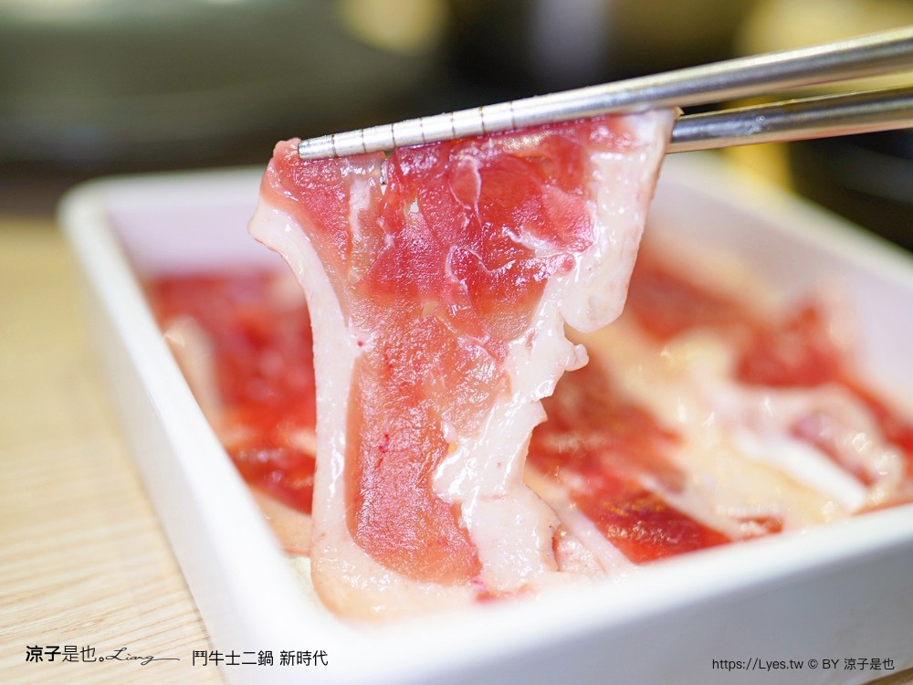 鬥牛士二鍋 菜單價位 台中 火鍋吃到飽 壽喜燒 台中新時代餐廳 生日 訂位 cp值 平價火鍋