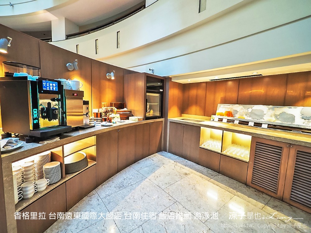 香格里拉 台南遠東國際大飯店 台南住宿 飯店推薦 游泳池