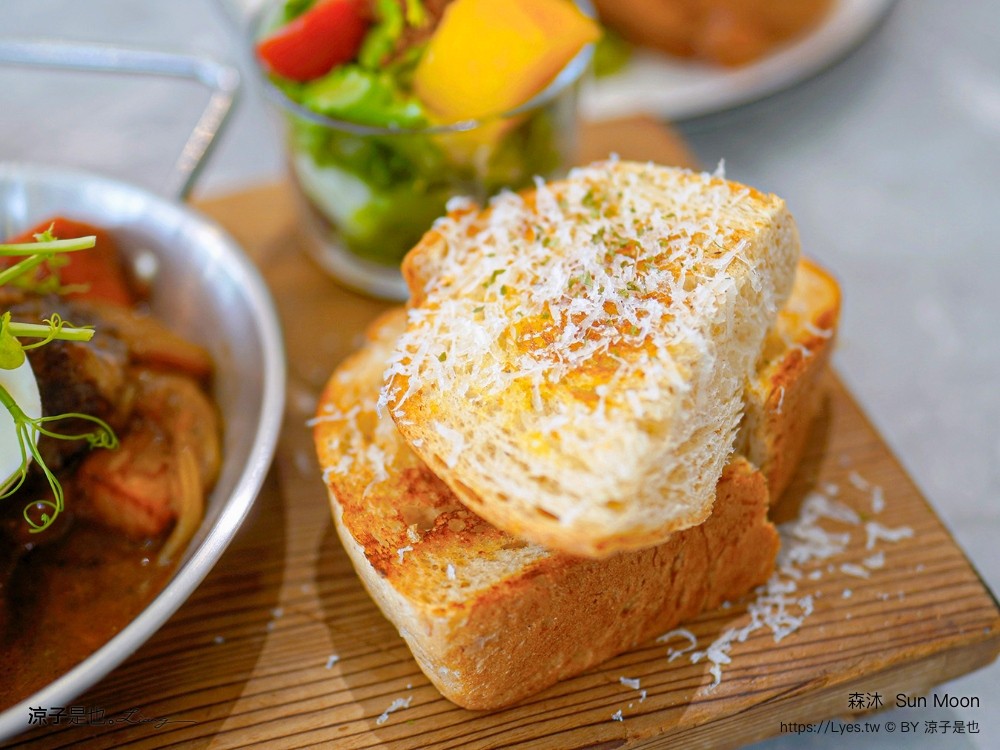 森沐 sun moon 菜單 台中早午餐 台中美食 早午餐餐廳 純白 北歐風