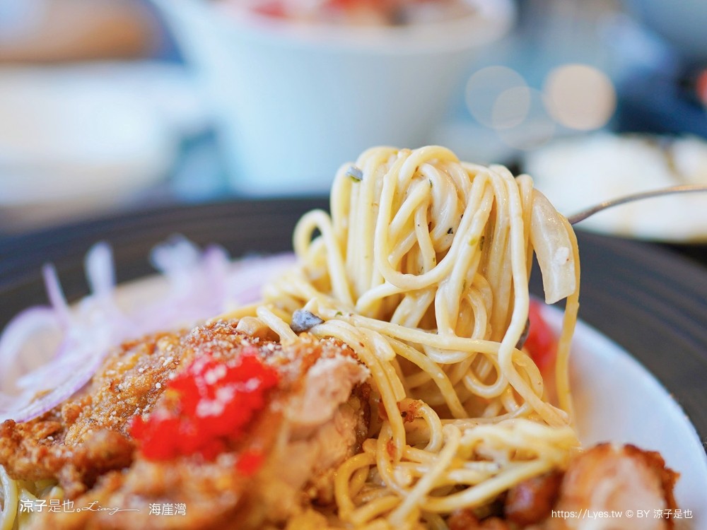 海崖灣 菜單 門票 屏東關山夕陽 墾丁景點 親子景點 墾丁海景 水豚君 草泥馬 笑笑羊